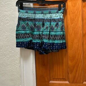 Missimo shorts, small